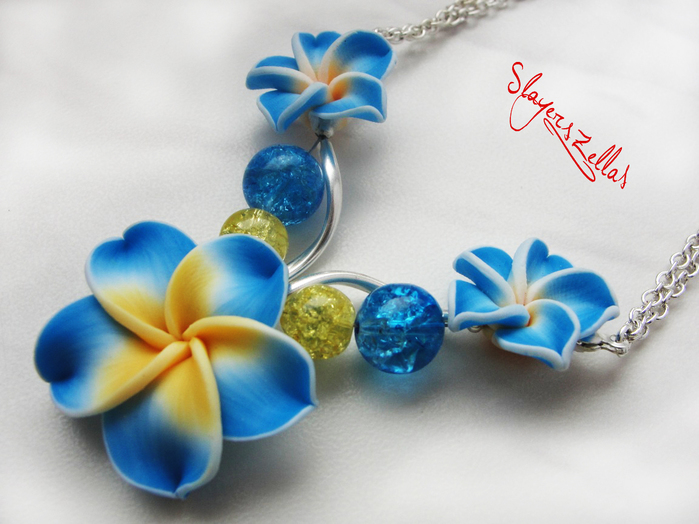 5352719_polymer_clay_necklace_with_three_blue_flowers_by_benia1991d5r9qy2 (700x524, 252Kb)