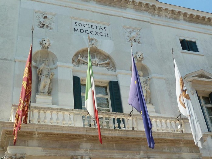 183-San-Marco-Teatro-La-Fenice (700x524, 101Kb)