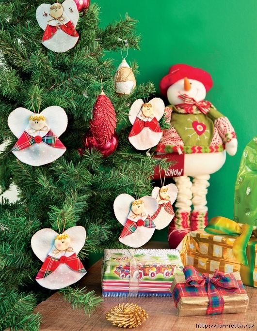 Рождественские АНГЕЛЫ - текстильные игрушки для елочки (1) (530x684, 365Kb)
