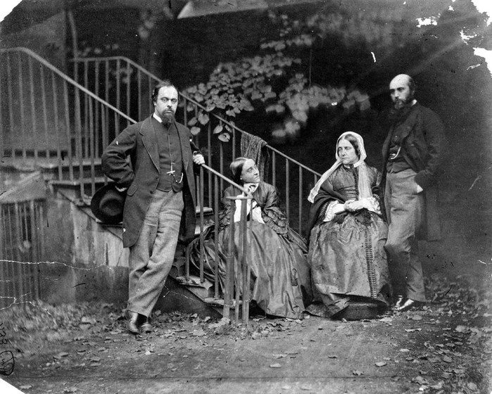 The_Rossetti_Family_by_Lewis_Carroll_(Charles_Lutwidge_Dodgson) (700x560, 124Kb)