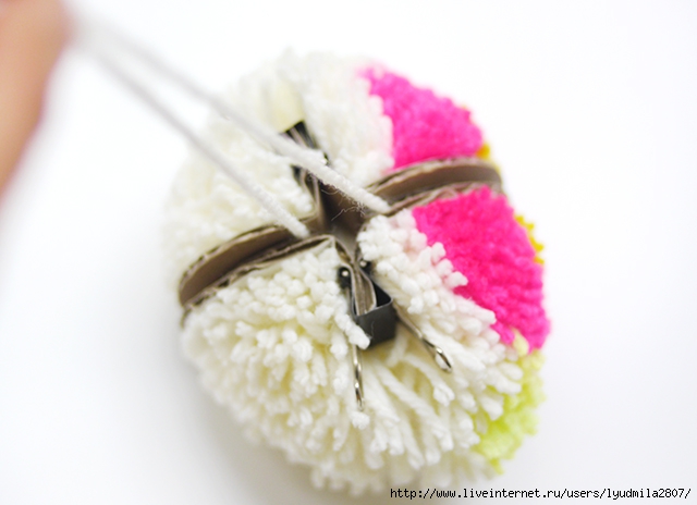 how-to-make-flower-pompom-5 (640x464, 131Kb)