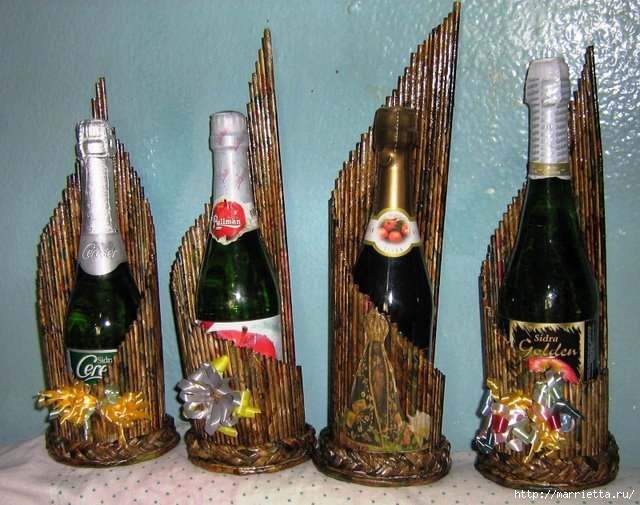 Украшение для шампанского «Дед Мороз». Фото