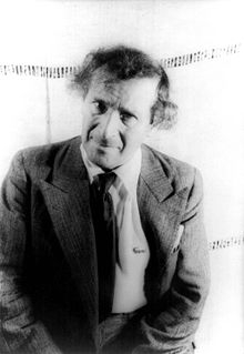 220px-Marc_Chagall_1941 (220x319, 30Kb)