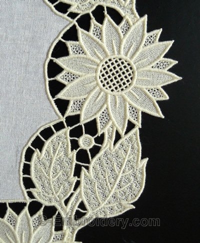 10581_Sunflower-freestanding-lace-doily-detail (400x487, 143Kb)