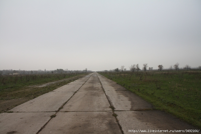 Аэродром батайск. Жаслык аэродром. Военный аэродром Батайск. Поселок Жаслык Каракалпакия.