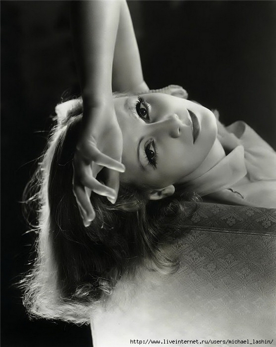 Greta Garbo, 18 сентября 1905 - 15 апреля 1990 (556x700, 193Kb)