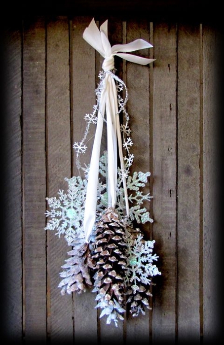 how-to-use-snowflakes-in-winter-decor-ideas-8 (454x700, 225Kb)
