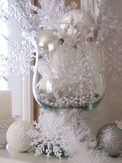 how-to-use-snowflakes-in-winter-decor-ideas-12 (480x640, 210Kb)
