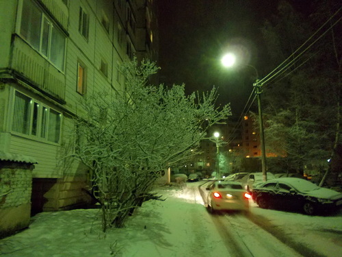 Фото подъезда ночью с улицы