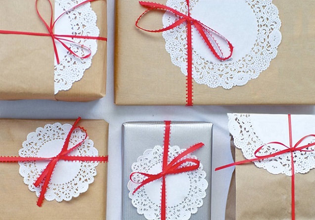 Как красиво упаковать подарок: 5 пошаговых описаний для предметов разной формы