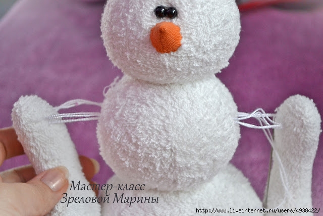 Как сделать декоративного снеговика своими руками: самые простые и милые варианты