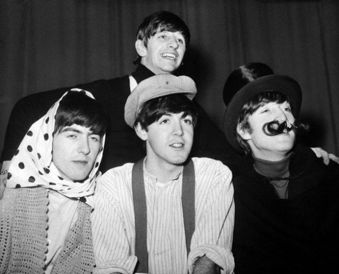 1963The Beatles Christmas show 8 (700x565, 194Kb)
