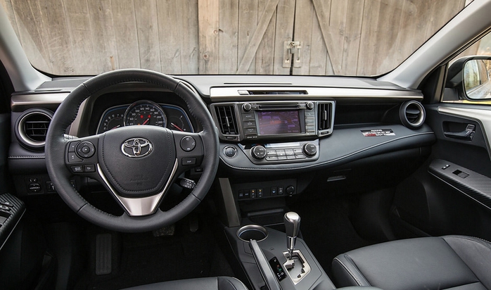 Toyota RAV4 2013 6 (700x412, 206Kb)