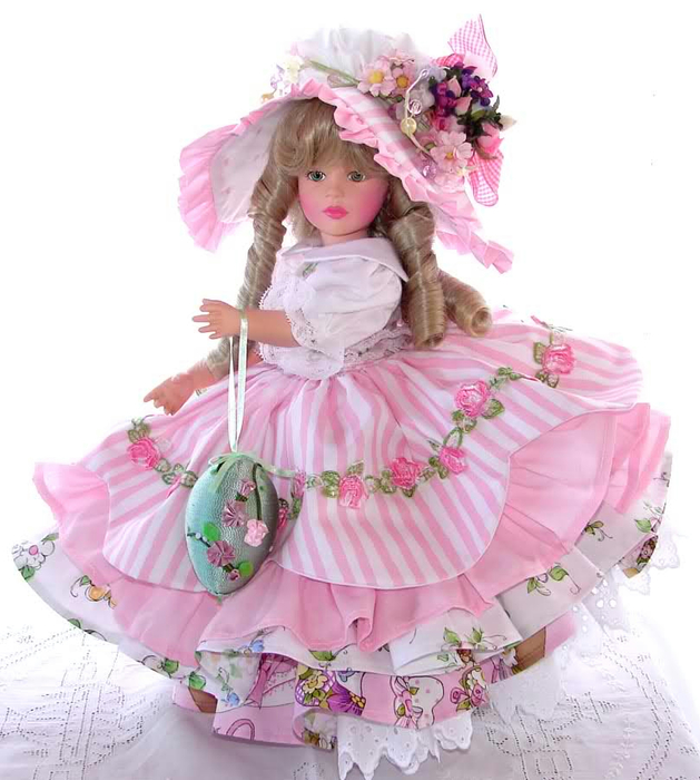 Charming-doll-in-pink-heavy-frok-with-flowery-hat (629x700, 333Kb)