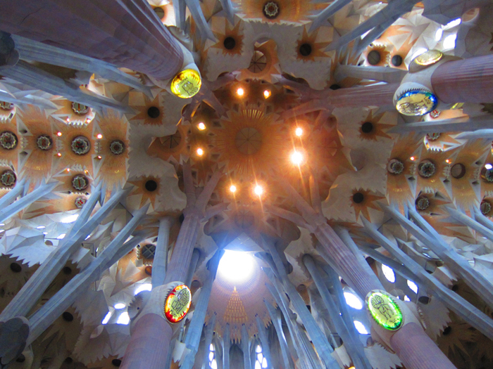 Sagrada-Familia10 (700x525, 508Kb)