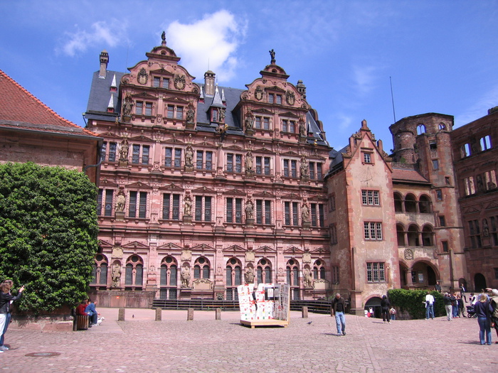 HeidelbergFriedrichsbau (900x725, 229Kb)