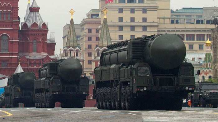 тополь-м (700x394, 300Kb)