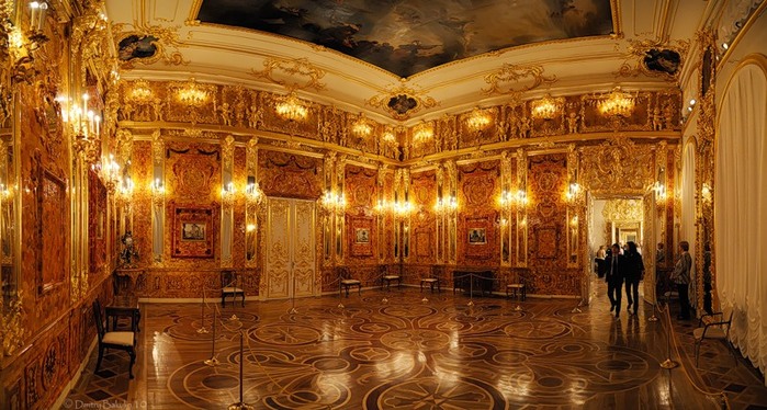 2714816_amberroom (700x374, 117Kb)
