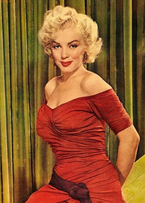 5316065_800_Marilyn_Monroe_CVETA_STR_vb (500x700, 312Kb)