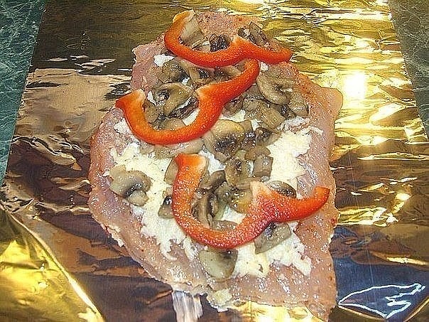 5745884_Kyrinie_ryletiki_s_gribami_1 (604x453, 119Kb)