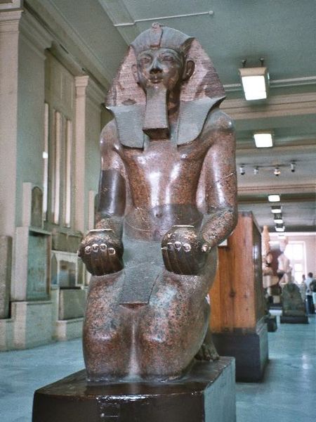 450px-Egypt.Thutmose-III.statue (450x600, 51Kb)