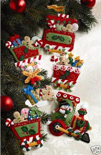 4349249ecd0abd6c4f67e95872e39d10--felt-christmas-ornaments-christmas-crafts (327x500, 171Kb)