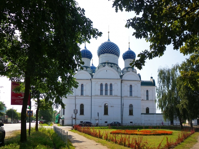 Углич богоявленский собор