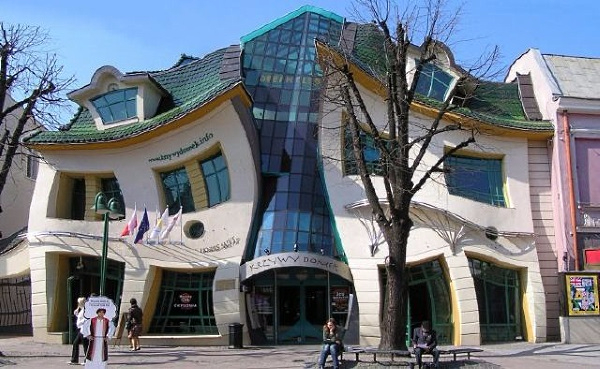 Crooked-House-Sopot-Polonia (600x369, 235Kb)