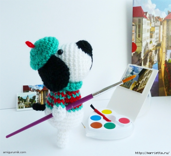 Вяжем игрушку к Новому году. Собачка - художник амигуруми (1) (600x550, 200Kb)