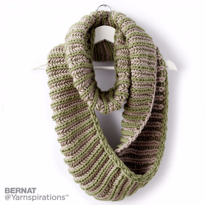 bernat-softeechunky-k-briocheaccentknitcowl-web — копия (400x400, 140Kb)