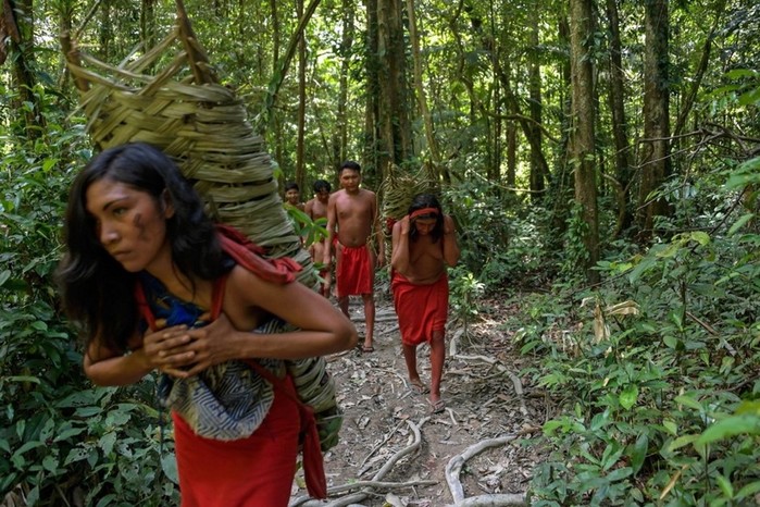 Амазонское племя обещает сражаться насмерть с безжалостной горнодобывающей компанией