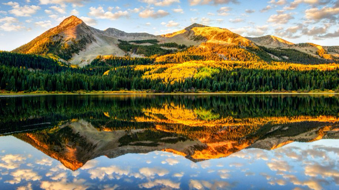 Autumn-colors-in-Colorado-Kebler-Pass-high-mountain-Lost-Lake-Autumn-Hd-Wallpaper-for-Desktop-1920x1200-915x515 (700x393, 411Kb)