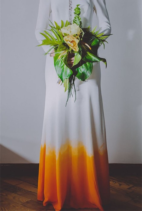 Новый тренд: свадебные платья с плавным цветовым переходом