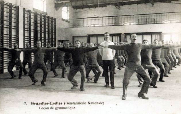 Ixelles gendarmes gym (630x396, 111Kb)