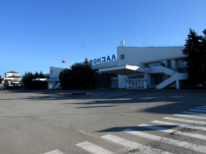 Старый ростовский аэропорт закрыт 7 декабря 2017/683232_aeroport_zakrit1_700 (700x525, 174Kb)