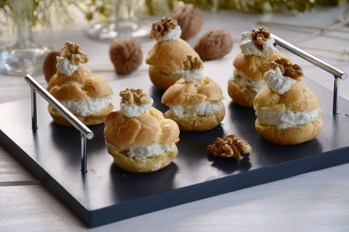 choux-roquefort-noix-chantilly (700x466, 97Kb)