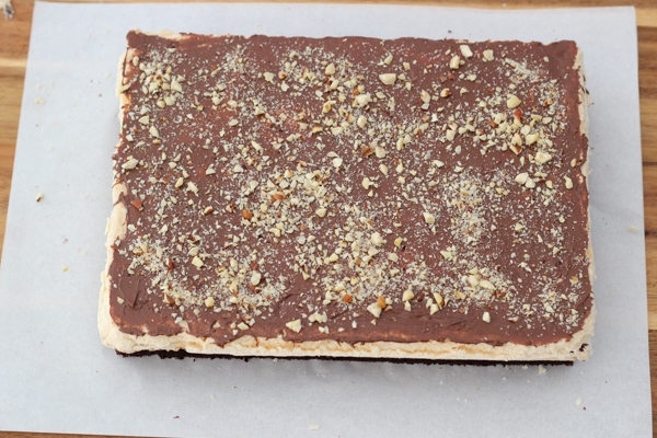 шоколадный торт с лесными орехами 6 (600x400, 300Kb)