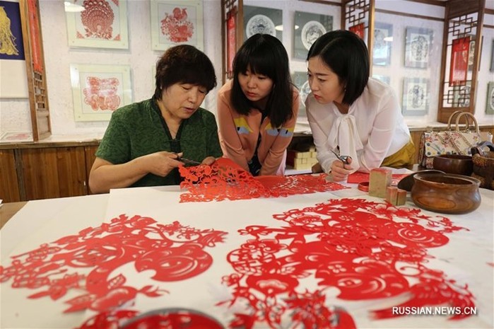 Древнее искусство вырезания из бумаги в Китае