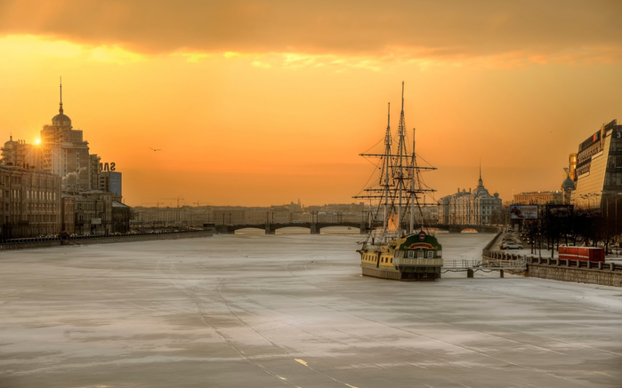 Cities_Winter_river_in_St._Petersburg_094173_ (700x437, 231Kb)