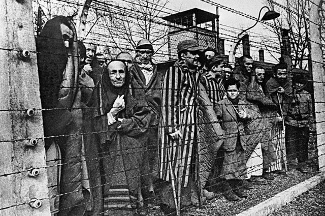 фото голых узниц концлагерей