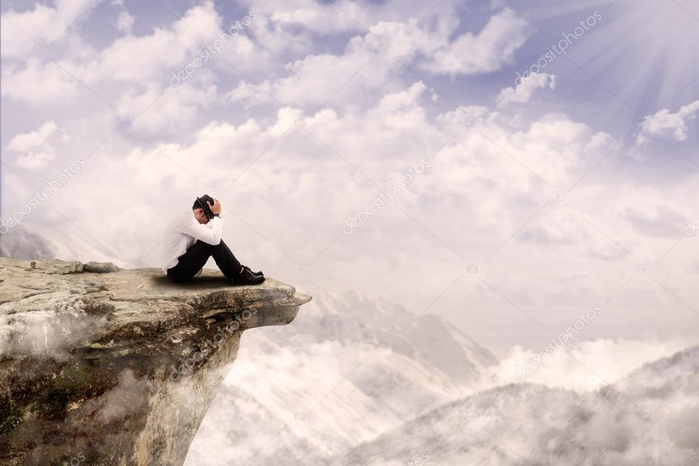 depositphotos_18568663-Businessman-sitting-on-the-edge (700x466, 215Kb)