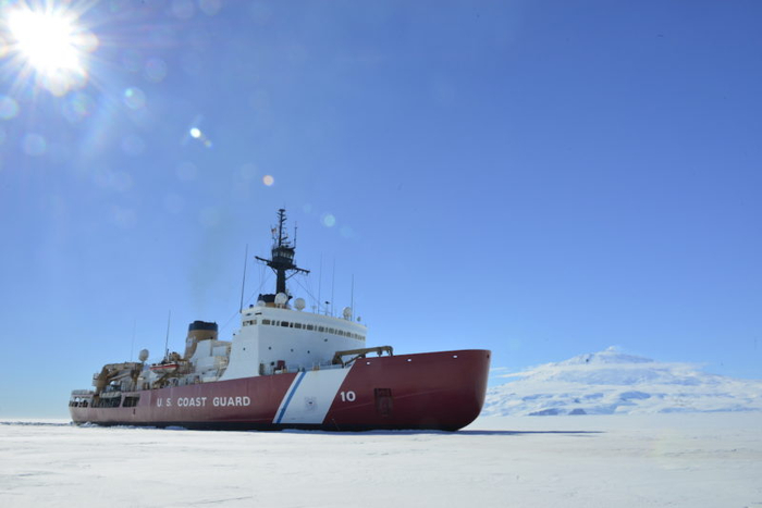 USCGC-Polar-Star-Antarctic-mission-2018-800x534 (700x467, 157Kb)