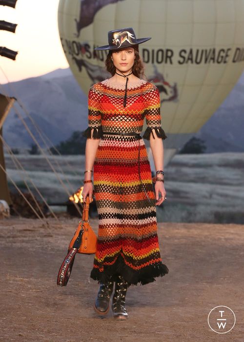 dior-cruise-2018-look36-e23f6f (500x700, 59Kb)