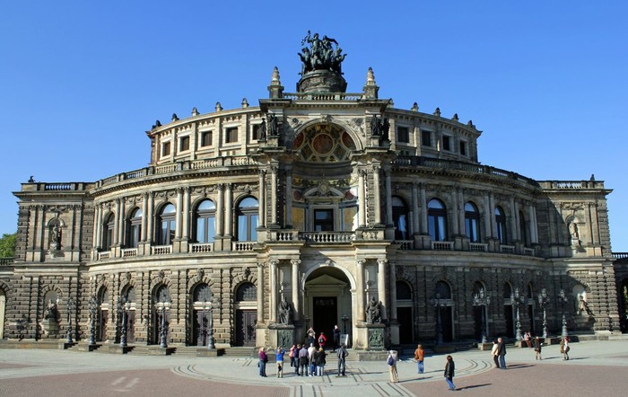 semperoper1_1 (780x522, 95Kb)
