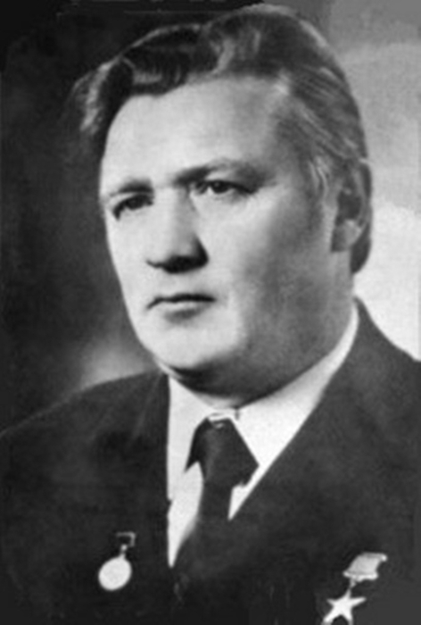 Puntus_Leonid_Nikolayevich (472x700, 106Kb)