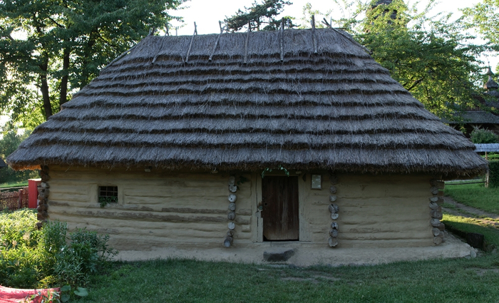 House_from_Tybava (700x425, 410Kb)