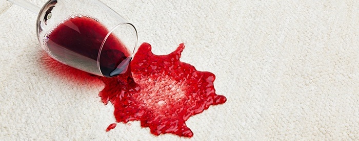 pomosh etom vivesti pyatno uksusom kak ot vina prisoedinyayus vsemu vishe Как вывести пятно от вина уксусом фото