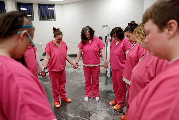 Маленькие трагедии женщин из провинциальной тюрьмы: все дело в наркотиках