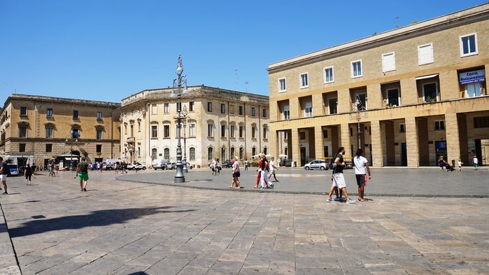 Piazza SantOronzo (900x593, 78Kb)