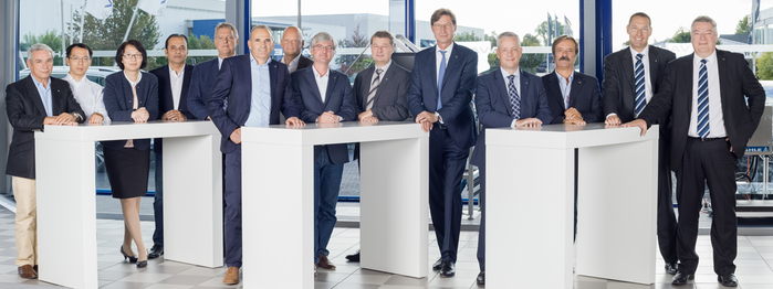 VAHLE GROUP MANAGEMENT (700x262, 231Kb)